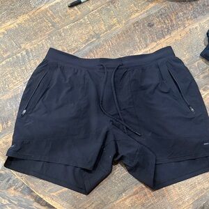 Men's Lululemon Black Athletic Drawstring Shorts